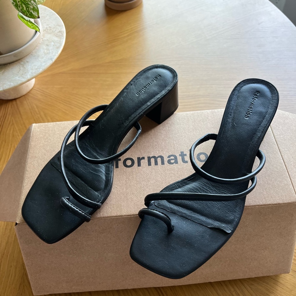 Reformation Meena Toe Ring Block Heel Sandal